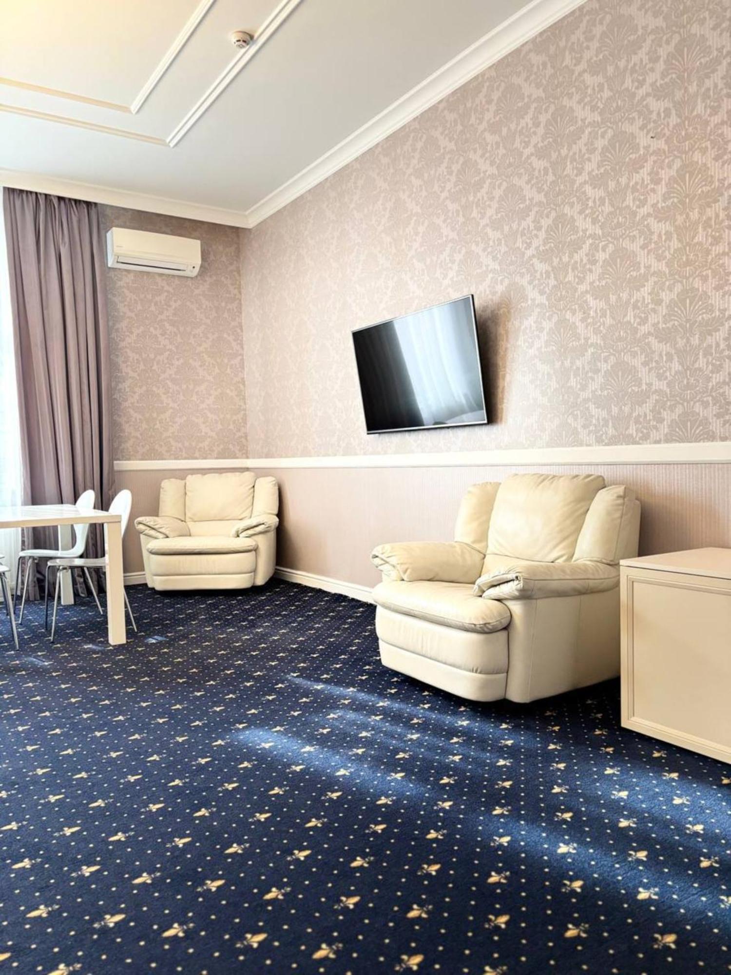 Odeska Astoria Hotel Oldenburg Bagian luar foto